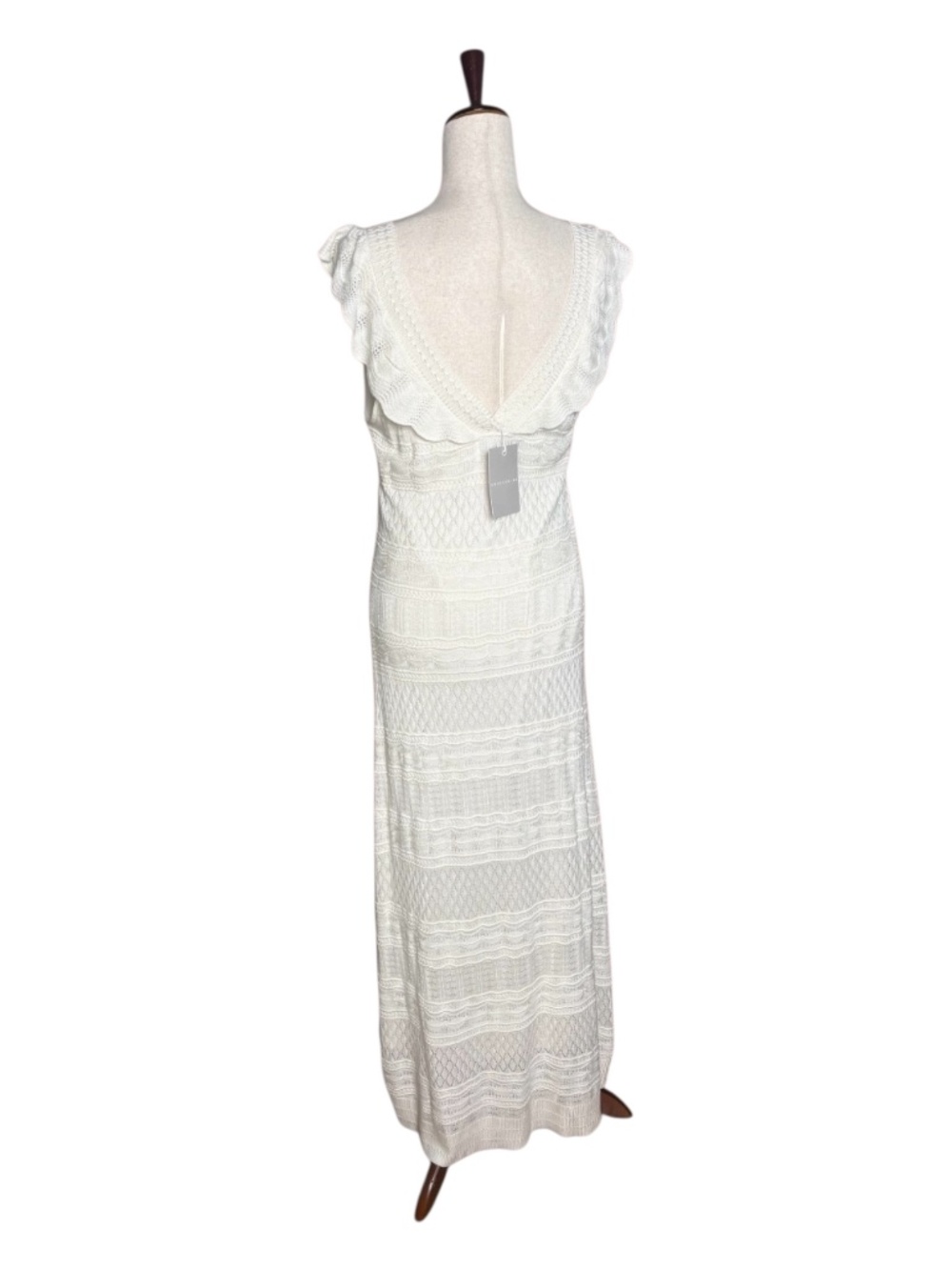 Chelsea 28 Sleeveless V-Neck Maxi Dress in Cream Size Large - Picture 3 of 8
